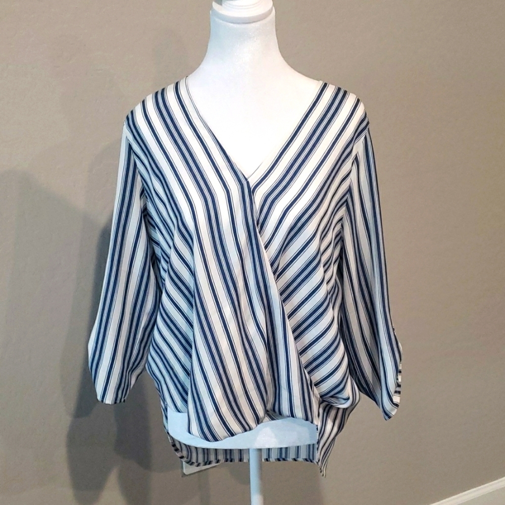 Size Medium Top